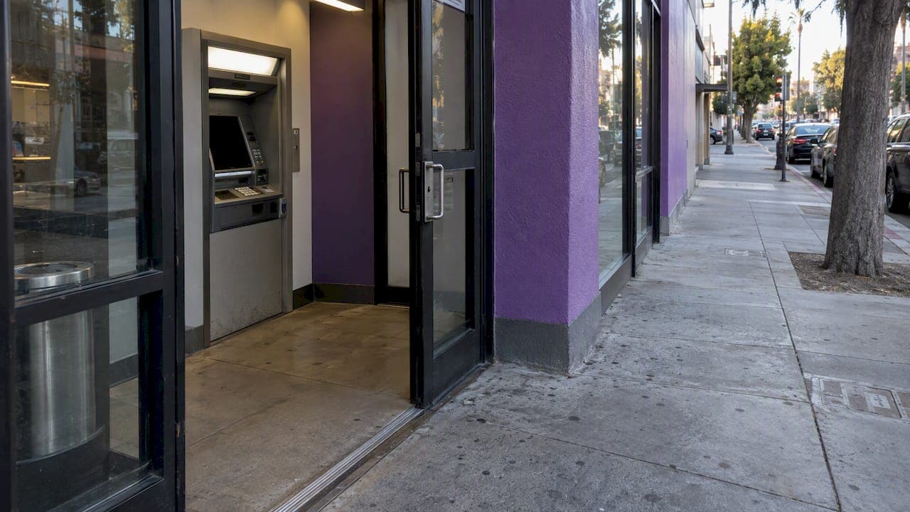 California Robbery Degrees: When 3, 4, or 6 Years Apply